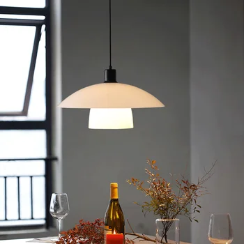 Viseći svijećnjak u skandinavskim zemljama minimalistički stil, stropna svjetiljka srednjovjekovnog dizajn, danska lampa Wabi-sabi, blagovaonica luster u retro stilu u baru restorana