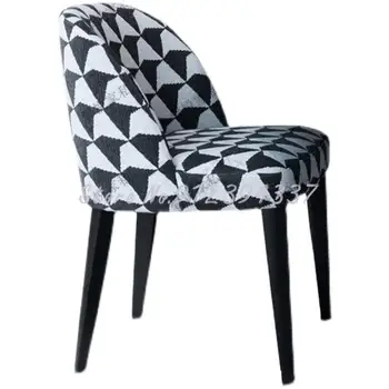 Skandinavski dizajn je jednostavan luksuzni blagovaona stolice jednostavna moderni dnevni boravak, kafić, svakodnevni naslon, meka torba, jednokrevetna stolica